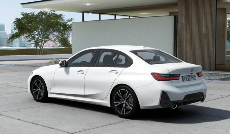 
								BMW 318d mHev mSport full									
