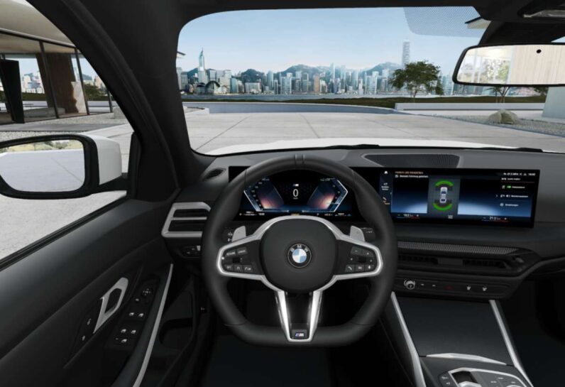 
								BMW 318d mHev mSport full									