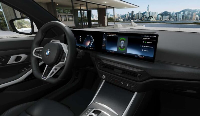 
								BMW 318d mHev mSport full									
